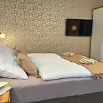 Podzamci Апартаменты *