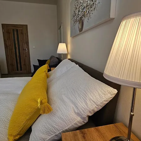 Podzamci Apartment
