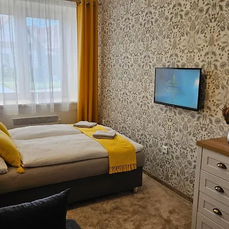 Podzámčí Apartamento *