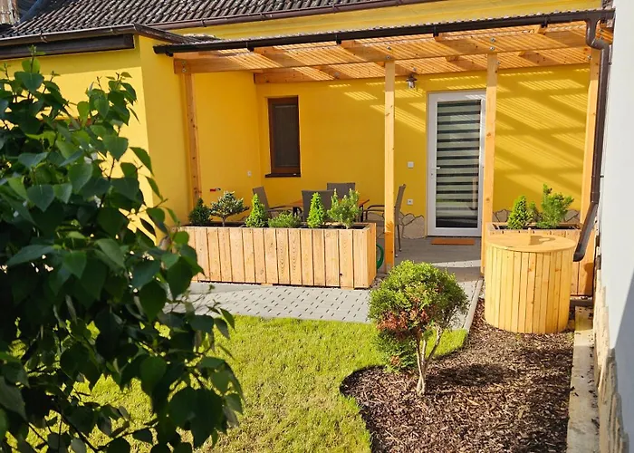 Podzámčí Apartamento *